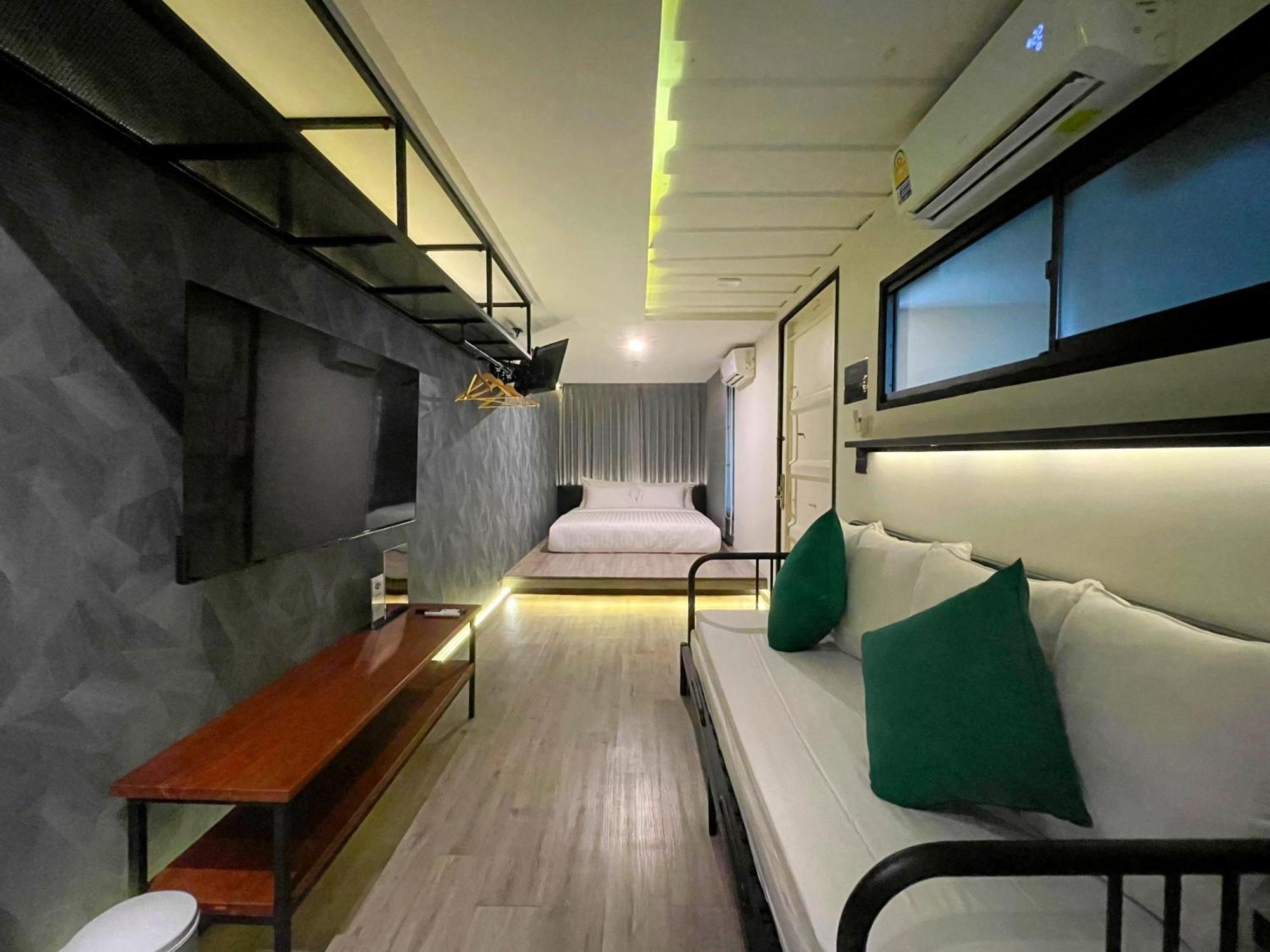 Nights In A Box Hotel Ban Muang  Szoba fotó